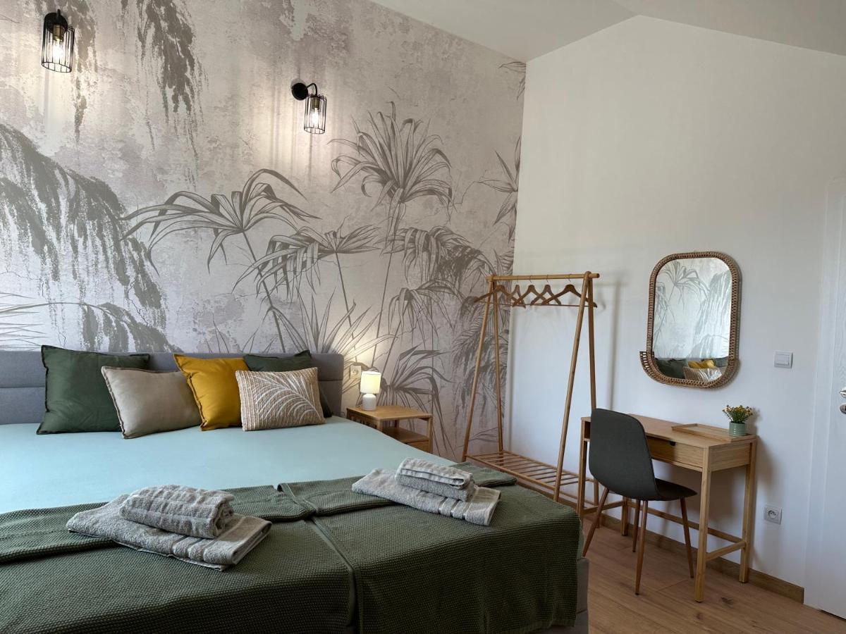 Green Apartment - City Centre - Main Square ลิฟตอฟสกีมิคูลาช ภายนอก รูปภาพ
